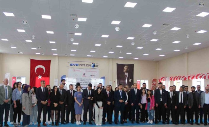 Iğdır’da çağrı merkezinin açılışı, bakanların canlı bağlantısıyla yapıldı