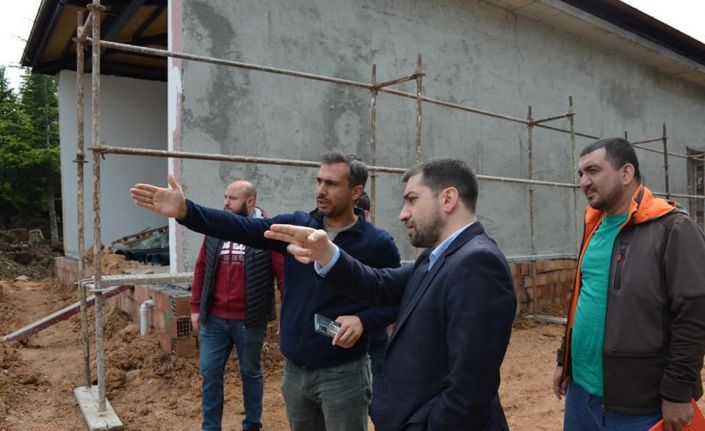 İl Müdürü Damkacı, sağlık merkezi binasının inşaatında inceleme yaptı