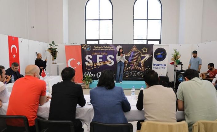 İpekyolu’nda ‘Liseler Arası Ses Yarışması’ başladı