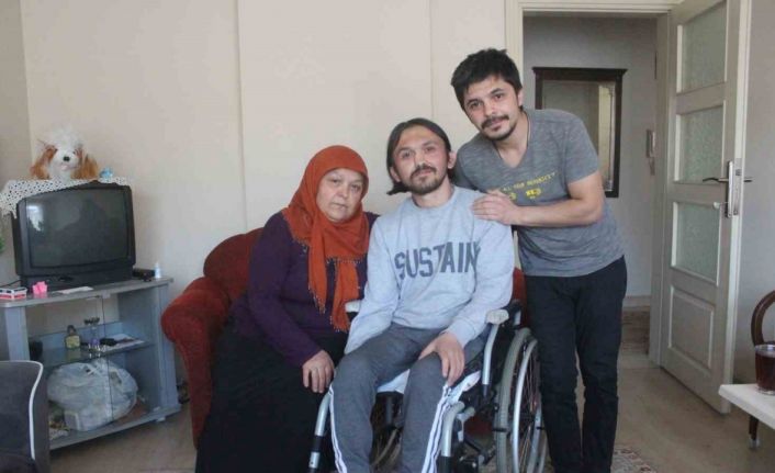 İş kazasında engelli hale gelen vatandaş, 2 bin TL’lik tazminatını 4 yıldır alamadığını ileri sürdü