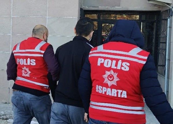 Isparta’da çeşitli suçlardan aranan 55 firari yakalandı