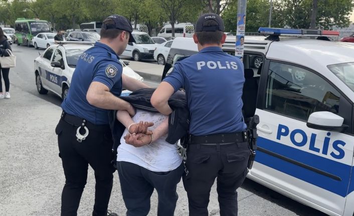 İstanbul’da vicdansız hırsıza meydan dayağı kamerada: SMA’lı bebeğin yardım kutusunu çaldı