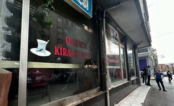 İzmir’de kıraathaneye molotoflu saldırı