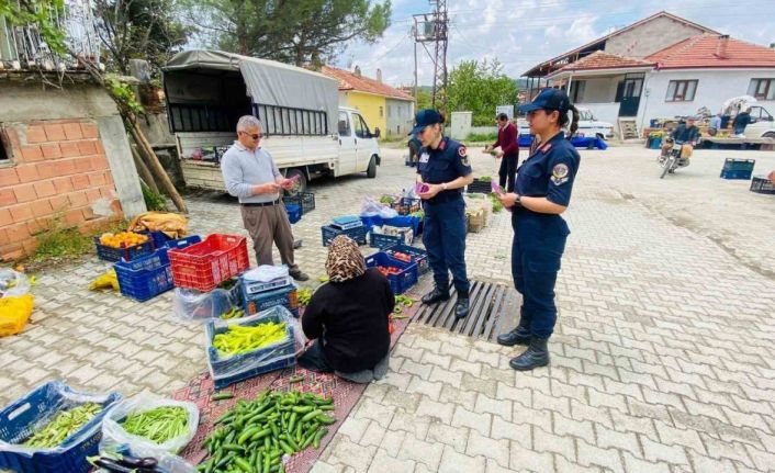 Jandarma tarafından aile içi ve kadına yönelik şiddetle mücadele eğitimi verildi