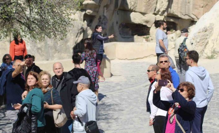 Kapadokya bölgesini Nisan ayında 420 bin kişi ziyaret etti