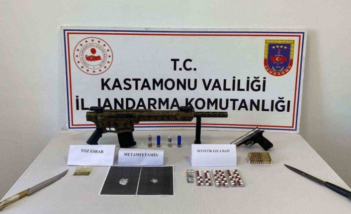 Kastamonu’da uyuşturucu operasyonu: 5 gözaltı