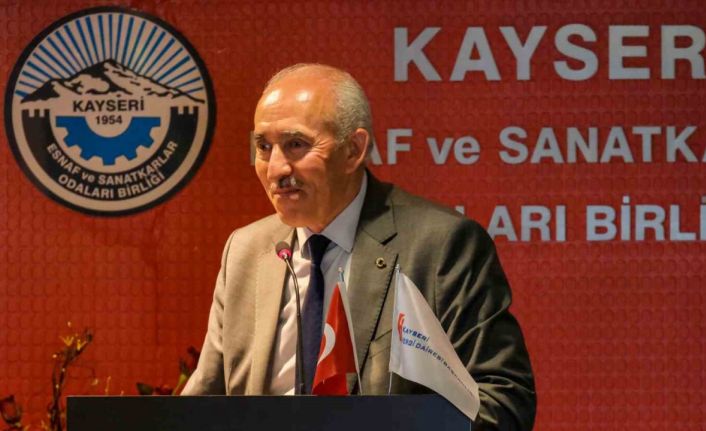 Kayseri Vergi Dairesi Başkanı İbrahim Kaya, esnaf temsilcileriyle bir araya geldi