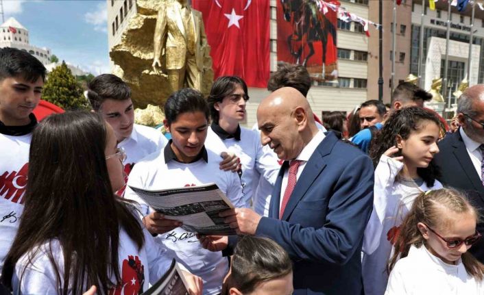 Keçiören Belediye Başkan Altınok Atatürk’ü andı ve gençleri tebrik etti