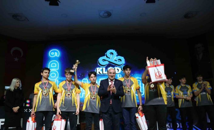 Keçiören’de robot yarışması