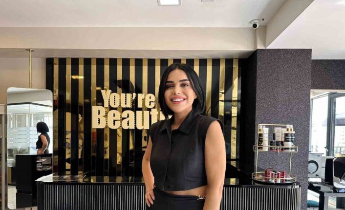 Kendi cilt lekelerinden yola çıkan iş kadını Nuray Yıldız’a Paris’ten ödül