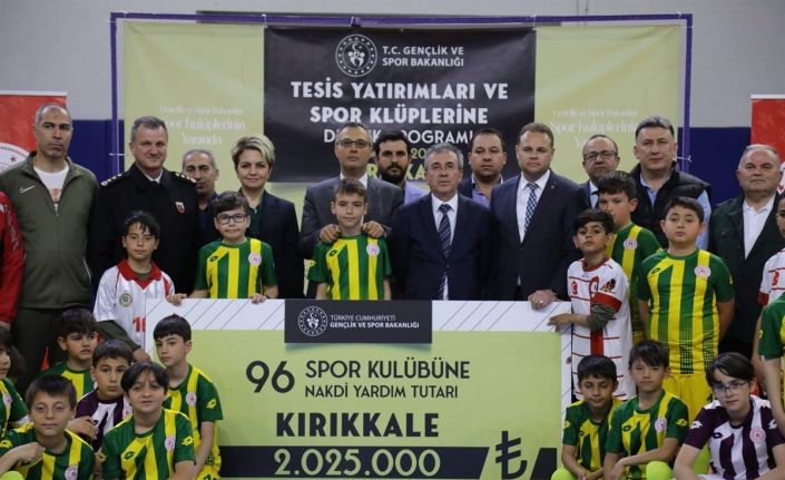 Kırıkkale’de spor kulüplerine 2 milyon 25 bin liralık nakdi destek