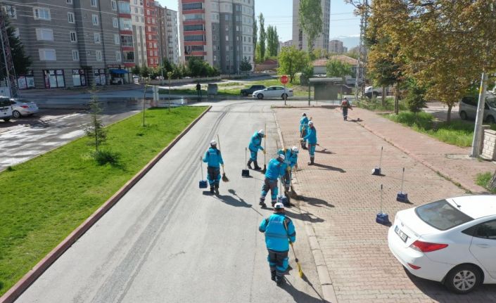 Kocasinan’da Bahar temizliği Devam Ediyor