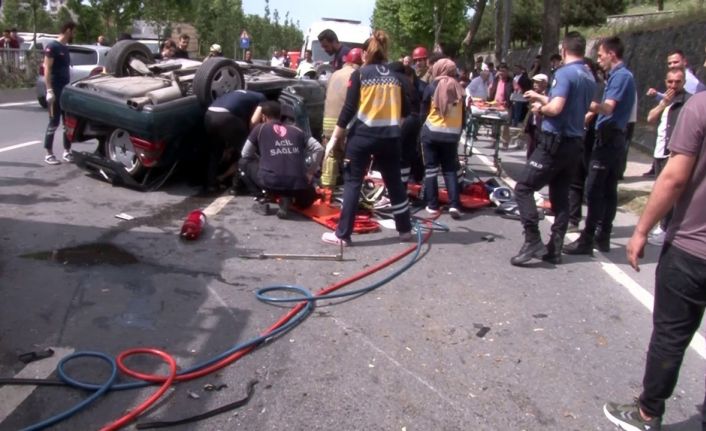 Kontrolden çıkan araç ağaca çarpıp takla attı: 5 yaralı