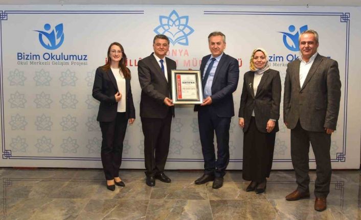 Konya İl Milli Eğitim Müdürü Yiğit kurumlara ISO 45001:2018 belgesini teslim etti