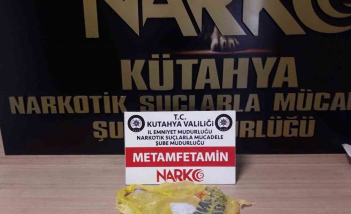 Kütahya’da şüphe üzerine durdurulan şahsın üzerinde uyuşturucu bulundu