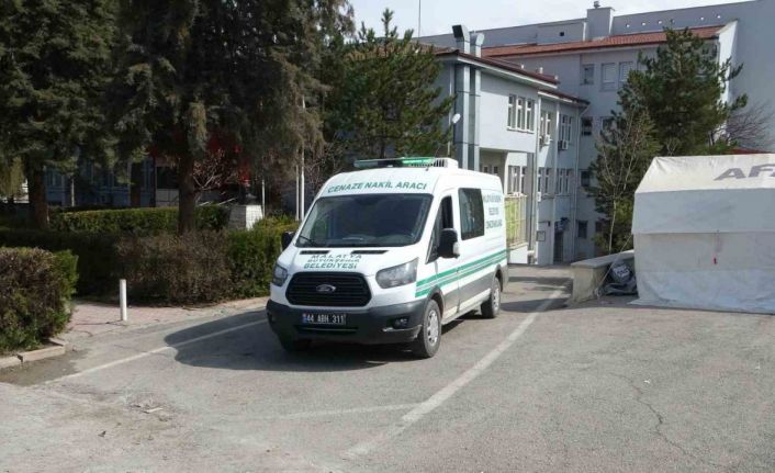 Malatya’da yaşlı adam yol kenarında ölü bulundu