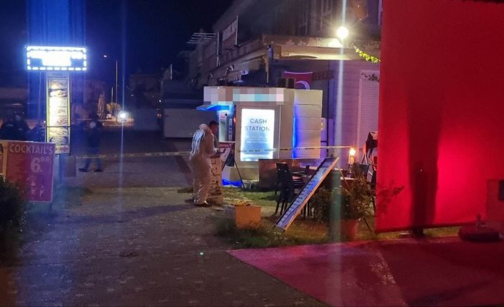 Manavgat’ta silahlı ağaç sökme ve branda kesme kavgası: 2’si ağır 5 yaralı