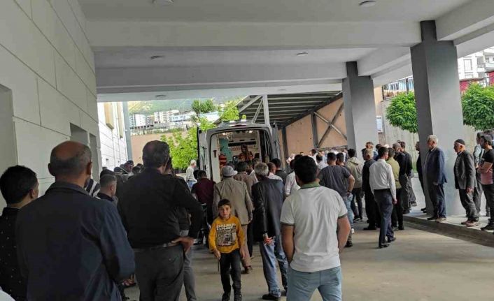 Mantar toplarken uçuruma yuvarlanarak hayatını kaybetti