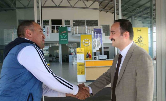 MHP Sivas 2. Sıra milletvekili İpek şehri karış karış geziyor