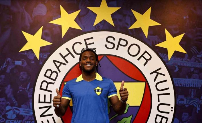 Michy Batshuayi: "Umarım bu yıl birden fazla kupayı kazanır ve beraber kutlarız"