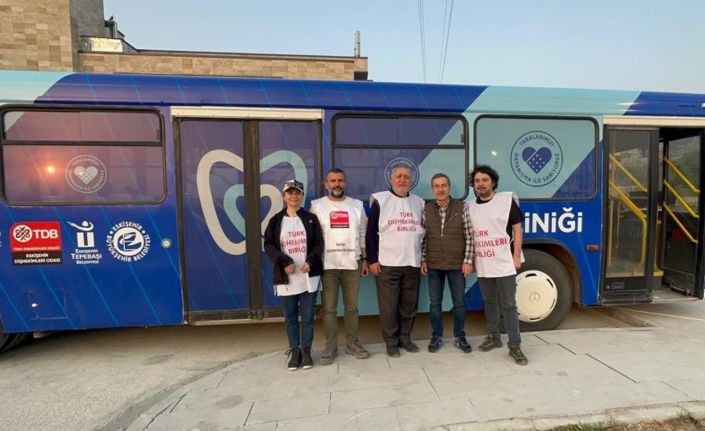 Mobil diş kliniği 3 bin 150 depremzedeye hizmet verdi