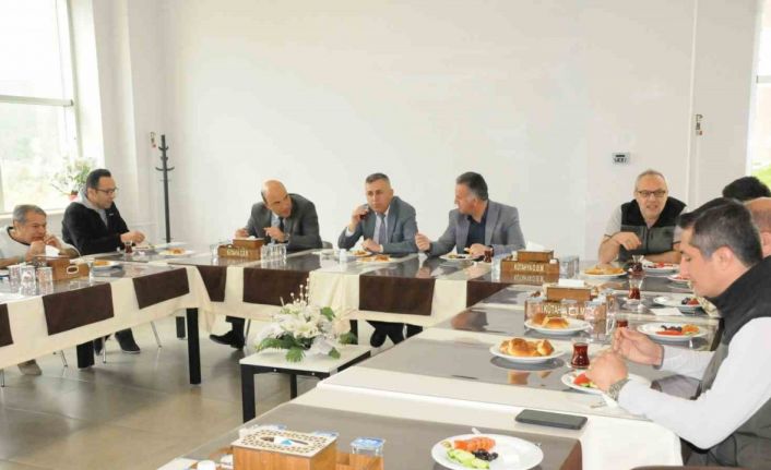 Orman Bölge Müdürü Dingil, engelli personelle kahvaltıda bir araya geldi