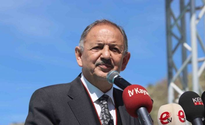 Özhaseki: ”(İzol Aşireti’ne) Bir parti kurun, 14 bin oyu olana cumhurbaşkanı yardımcılığı veriyorlar, bir cumhurbaşkanı yardımcılığı, bakanlıkta siz alırsınız”