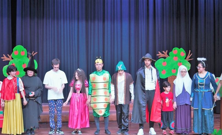 Pamukkale Halk Eğitim Merkezi depremzede çocuklara unutulmaz bir gün yaşattı