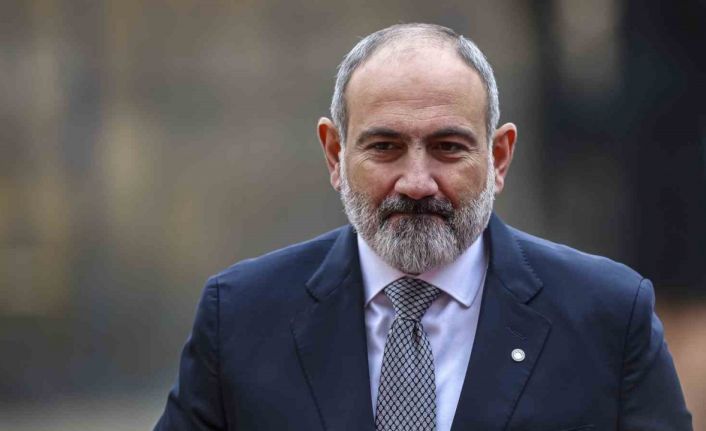 Paşinyan: “Ermenistan, Karabağ’ın içinde bulunduğu 86 bin 600 kilometrekarelik alanı Azerbaycan toprakları olarak tanıyor”