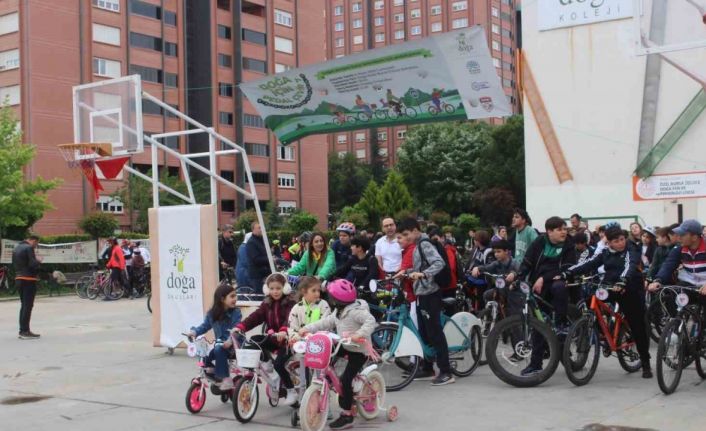 Pedallar doğal afetlere farkındalık için çevrildi