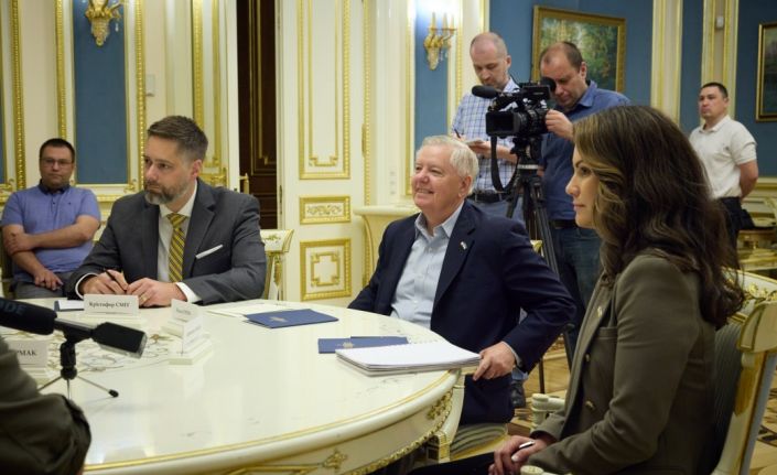 Rusya, ABD’li Senatör Graham’ı "arananlar listesi"ne ekledi