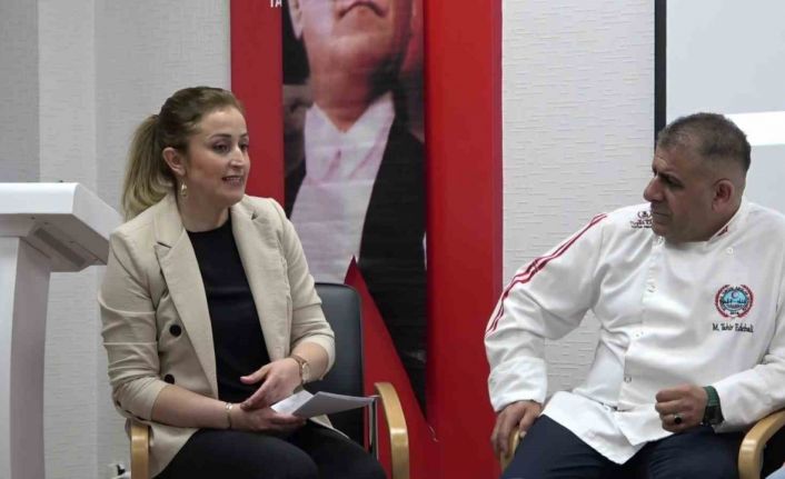 Siirt’te gastronomi panelinde Türk mutfağı ve yöresel yemekler ele alındı