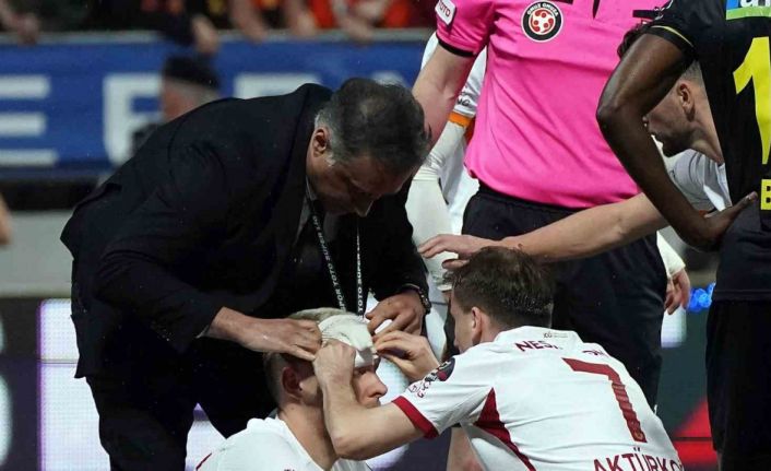 Spor Toto Süper Lig: İstanbulspor: 0 - Galatasaray: 1 (İlk yarı)