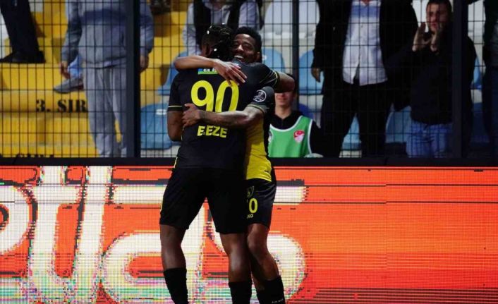 Spor Toto Süper Lig: İstanbulspor: 1 - Giresunspor: 0 (Maç devam ediyor)