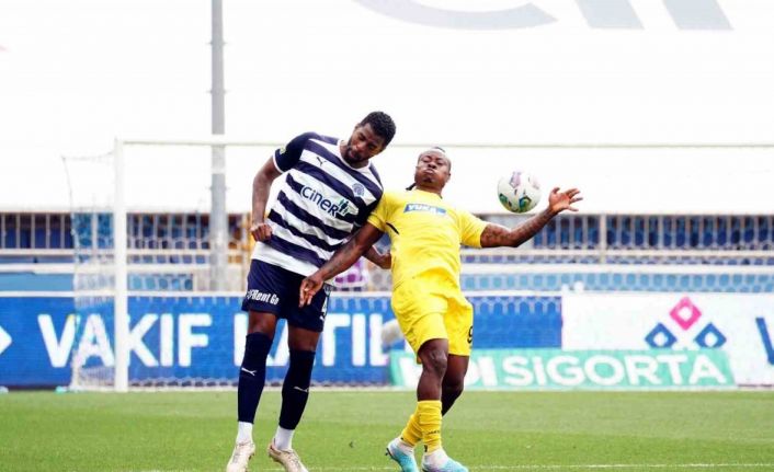 Spor Toto Süper Lig: Kasımpaşa: 0 - İstanbulspor: 0 (İlk yarı)