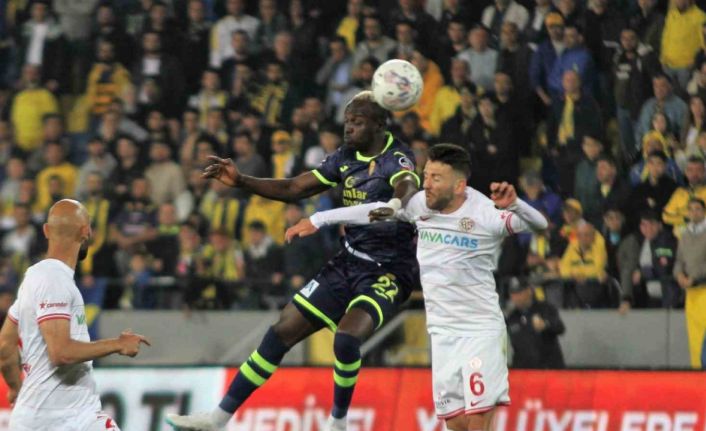 Spor Toto Süper Lig: MKE Ankaragücü: 1 - FTA Antalyaspor: 1 (Maç sonucu)