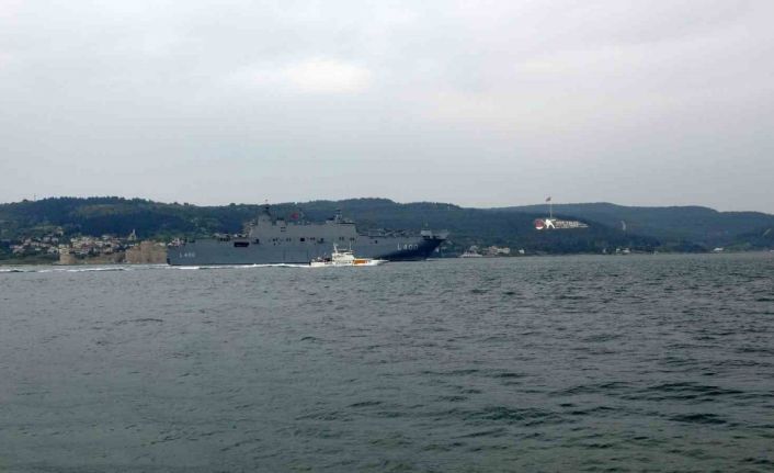 ‘TCG Anadolu’ Çanakkale Boğazı’ndan geçti