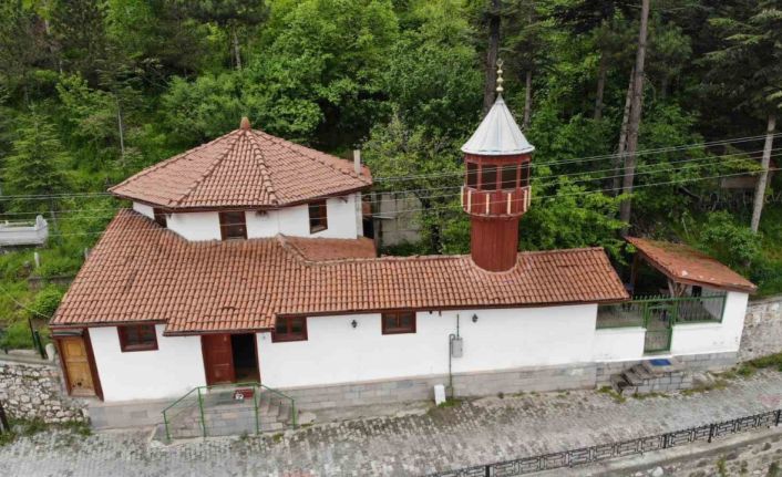 Tokat’tın ilk camisi olduğu iddia ediliyor, rivayetleri saymakla bitmiyor