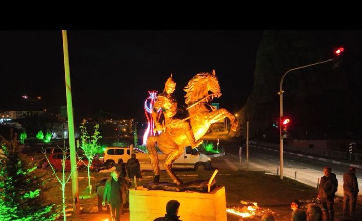 Tortum’a Sultan Alparslan anıtı