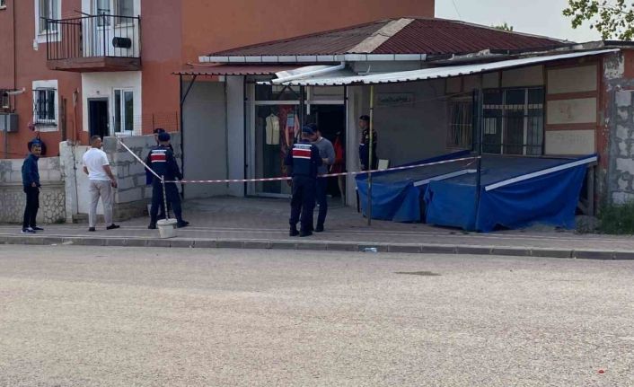 Tuhafiye dükkanında tabancayla vurulan yaşlı hayatını kaybetti