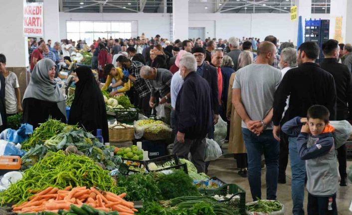 Tüketici güven endeksi yüzde 4 artarak 91,1 oldu