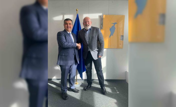 Türkiye’nin ABD Daimi Temsilcisi Kaymakcı ile Avrupa Komisyonu Başkan Yardımcısı Timmermans bir araya geldi