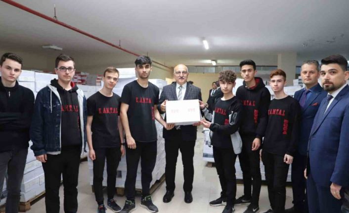 Yardımcı kaynak kitapların dağıtımı Bursa’da başladı