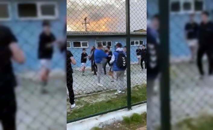 Yeşil sahalarda görmek istenilmeyen hareketler: Ortalık bir anda karıştı