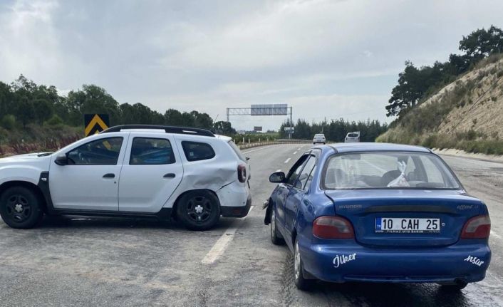 Yol verme anlaşmazlığı kazaya neden oldu: 1 yaralı