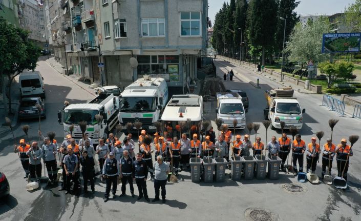 Zeytinburnu’nda bahar temizliği devam ediyor