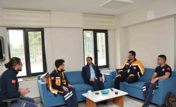 112 Acil Sağlık Hizmetleri istasyonlarındaki personeller ile bir araya geldi