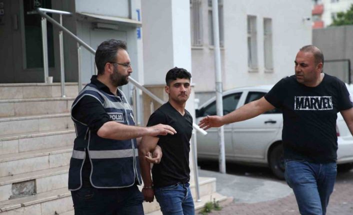 19 yıl hapis cezası bulunan şahıs ’şöyle çekin’ dedi, poz verdi