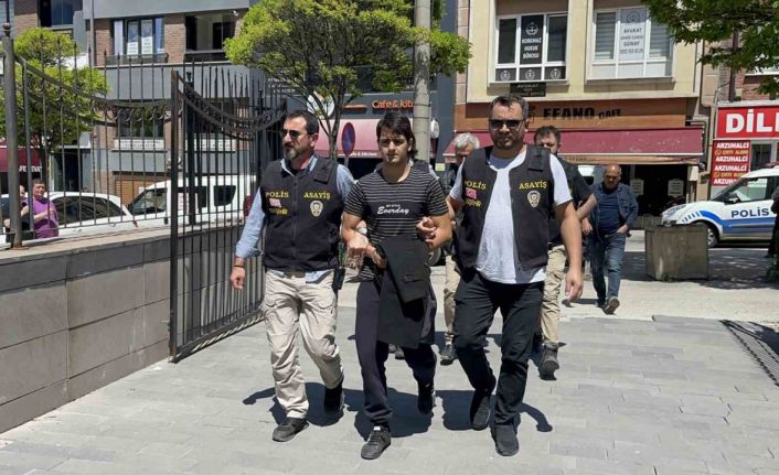 24 yaşındaki gencin öldürülmesiyle ilgili yakalanan baba oğul adliyeye sevk edildi