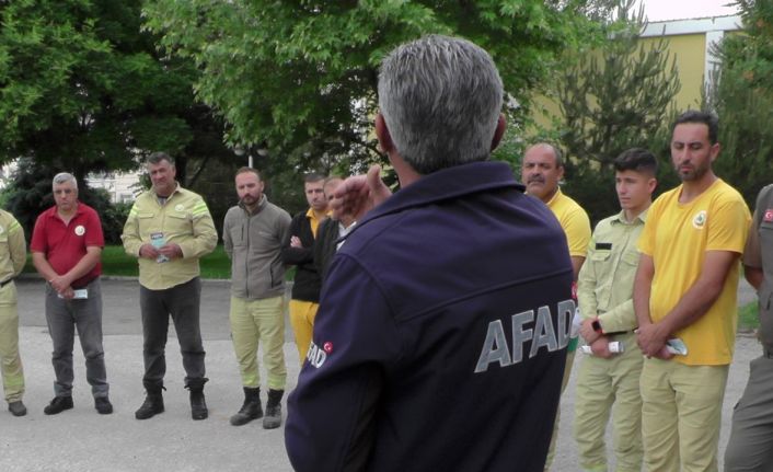 AFAD Kırşehir’de kamu kurumlarında deprem tatbikatlarını sürdürüyor